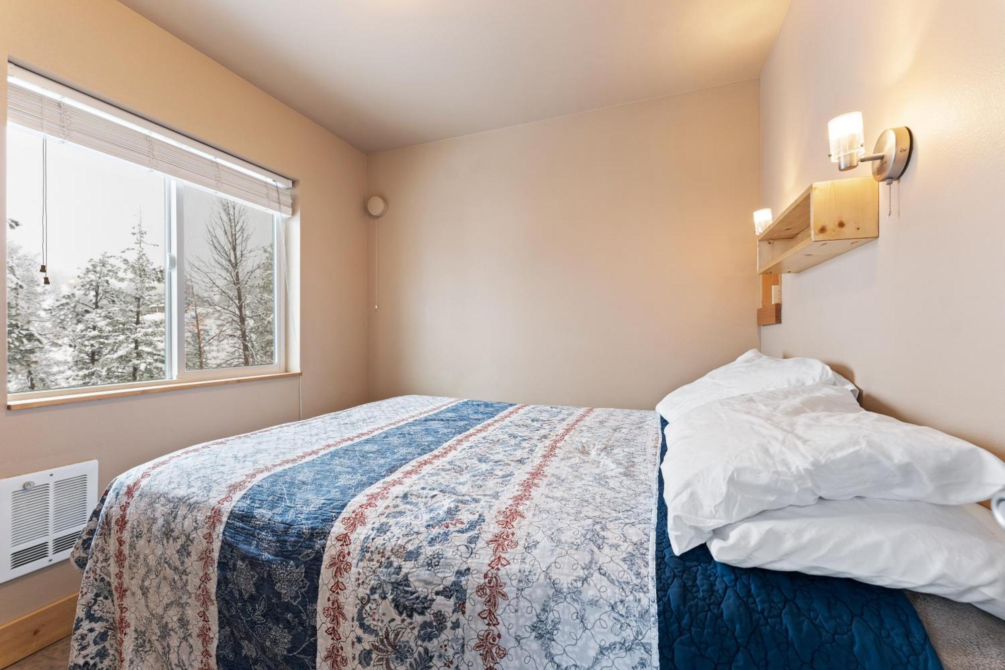 Echo Valley Resort + Cabins Manson Exterior foto